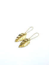 Load image into Gallery viewer, &quot;Tropical&quot; Leaf Earrings
