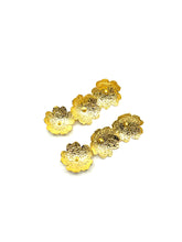 Load image into Gallery viewer, &quot;Florencia&quot; Flower Earrings
